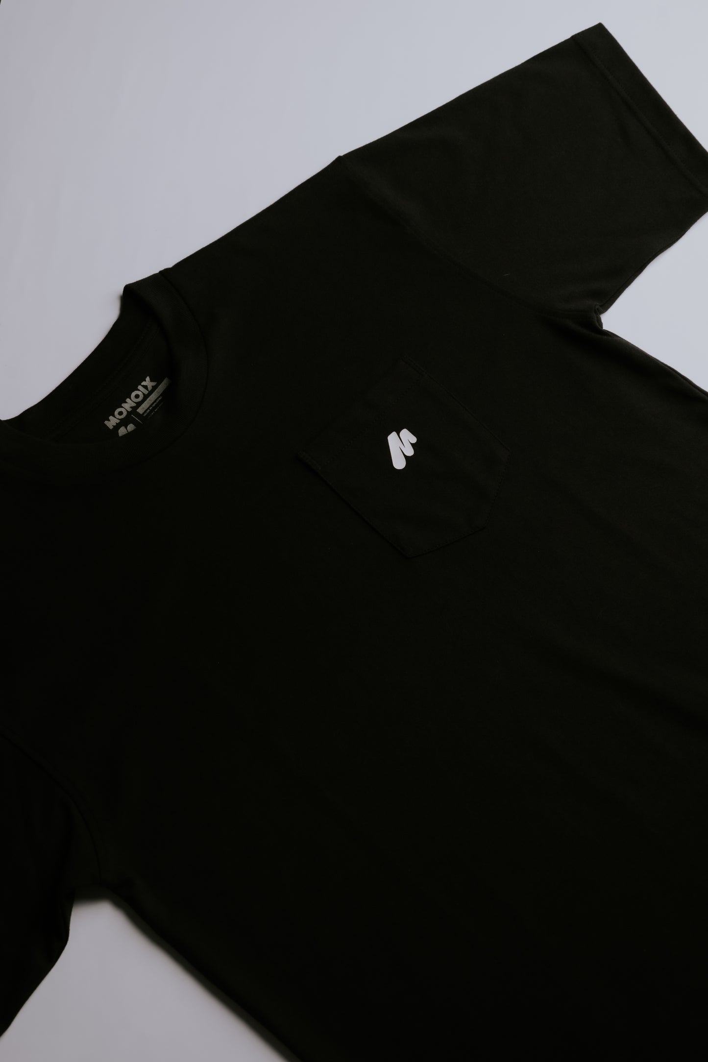 MNX URBAN STANDARD TEE